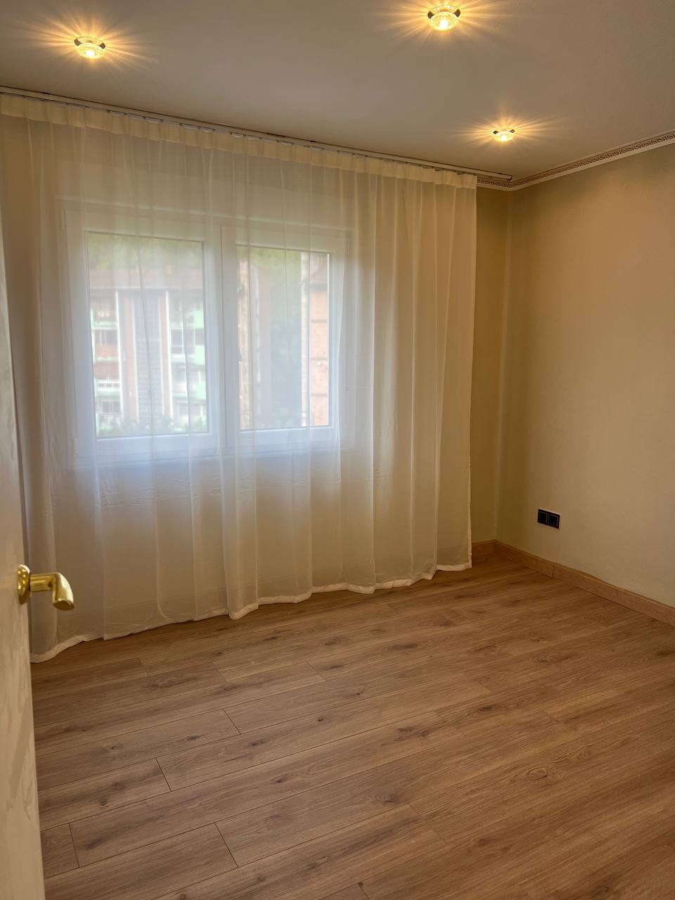 3х ком квартира в Riosa с балконом — 22