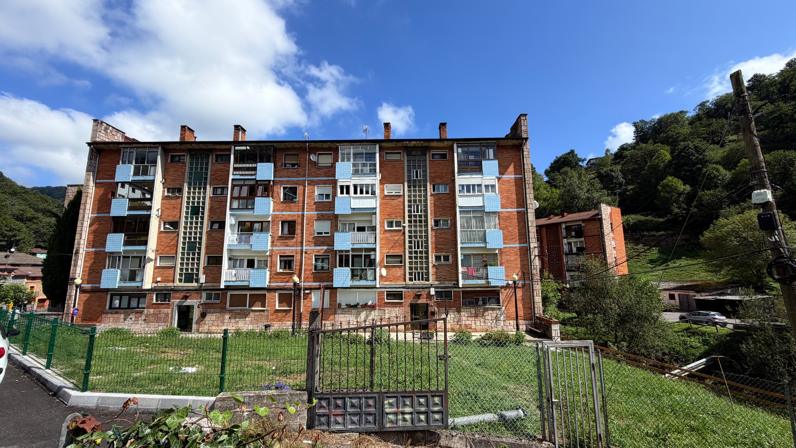 3х ком квартира в Riosa с балконом — 35