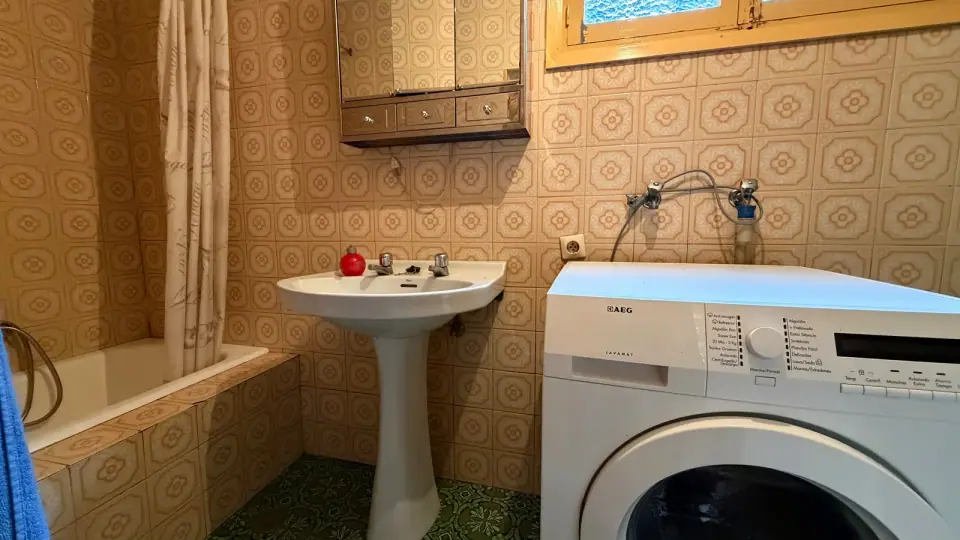 Дом с участком 1 200 м² и гаражом — 17