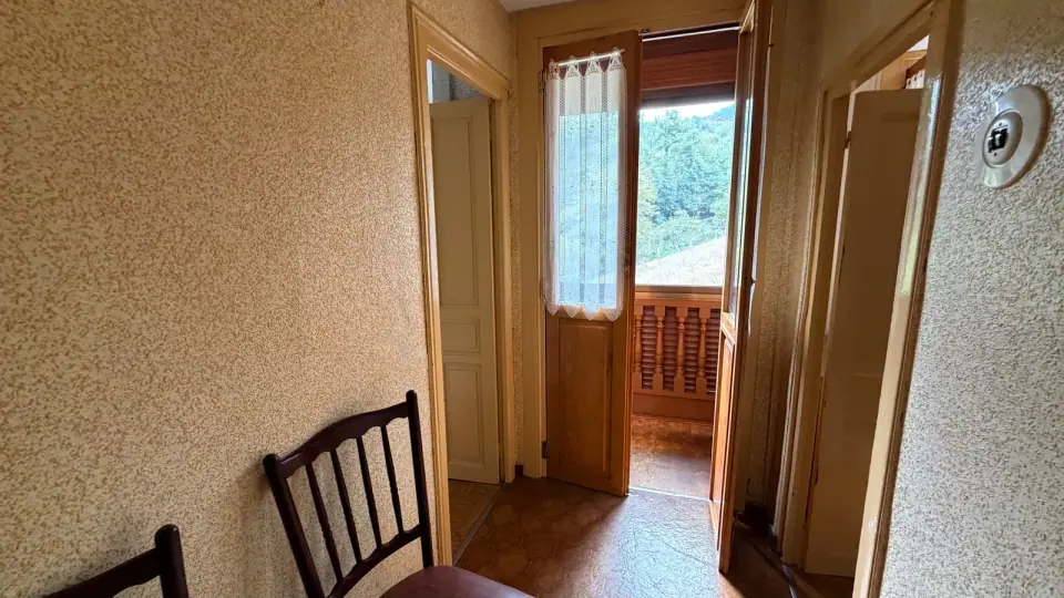 Дом с участком 1 200 м² и гаражом — 18
