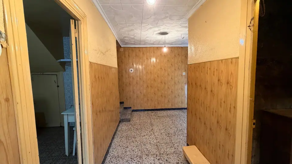 Дом с участком 1 200 м² и гаражом — 14
